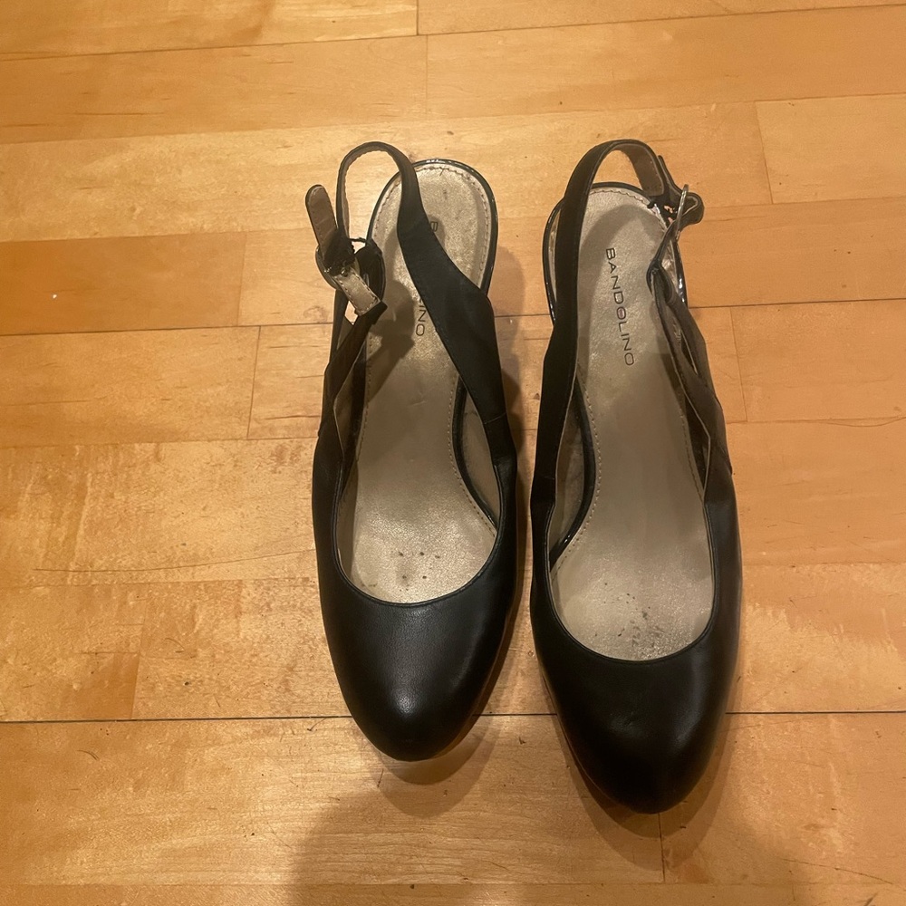 Bandolino Black Slingback Heels Classic Design size 9 leather